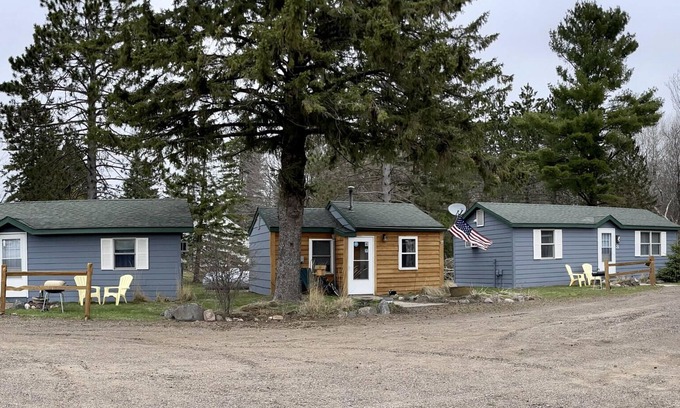 Winter Cottage | Winter Nights Cottages: Cottage 1 Winter, Wisconsin vacation rental.