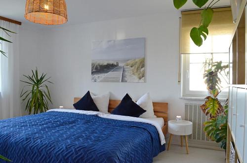 Jettingen-Scheppach Apartment | Wintergarten Wohnung mit Feldblick