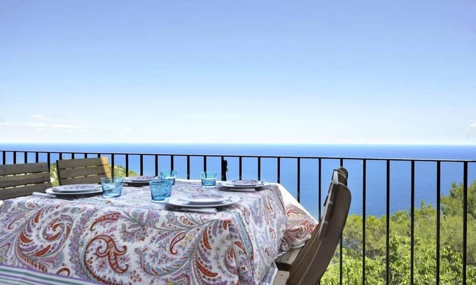 Aiguablava House | WITH HOUSE IN BEGUR WITH SEA VIEWS AND SWIMMING POOL