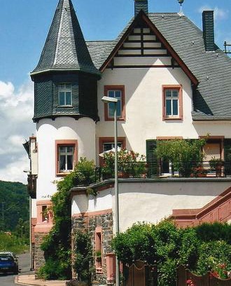 Mainz-Bingen Bed & Breakfast | Wohnen im Burghotel