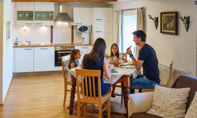 Riegersburg Apartment | Wohnung 1 - Ferienwohnungen Gutshof