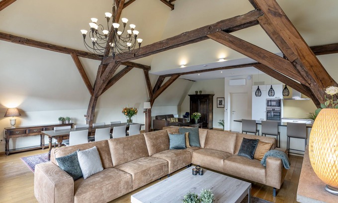 Historical Center Bruges Apartment | Wohnung St-Jacob - 4 Schlafzimmer - 2. Stock