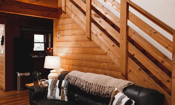 Purlear House | Wolf Creek Cabin at 36 North - Hot Tub