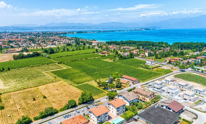 San Benedetto di Lugana Apartment | Wolf House - Sirmione Holiday
