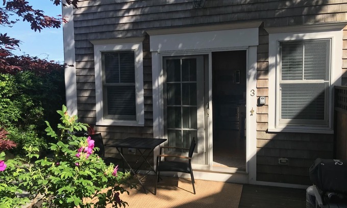 Commercial Street Condo | Wonderful beachside hideaway! September available. Steps to the beach & action!
