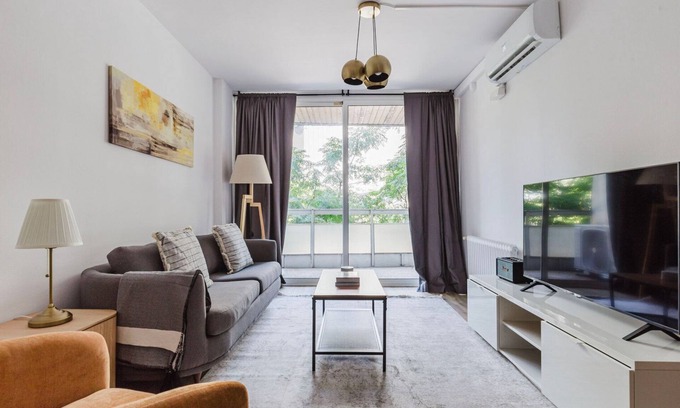 Les Corts Apartment | Wonderful Les Corts 3BR w/Balcony, A/C & W/D, by Blueground