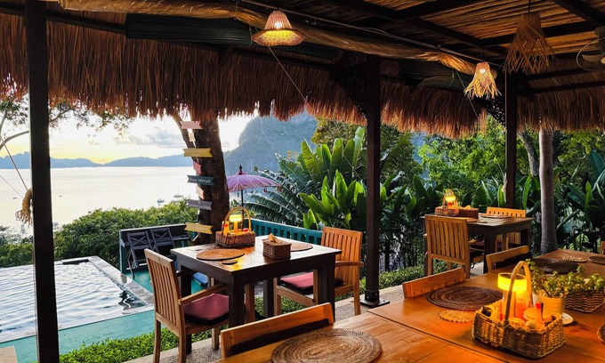 El Nido Villa | Wonderful Loft Villa with Balcony and Seaviews in El Nido
