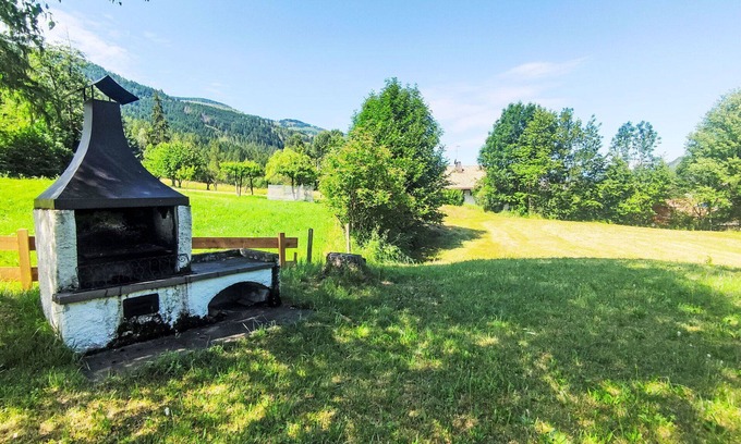 Ziano di Fiemme House | Wonderful private villa for 10 guests with WIFI, TV, patio, pets allowed and parking