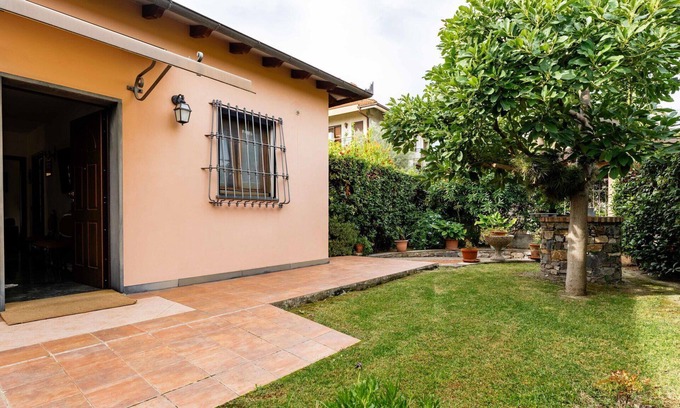 Diano Castello House | Wonderful private villa for 4 people with WIFI, TV and terrace