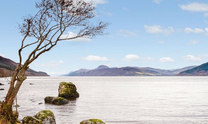 Invermoriston House | Wonderful private villa for 4 guests with WIFI, TV and patio