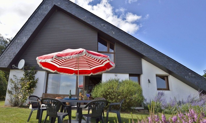 Cotes d'Armor House | Wonderful private villa for 8 people with WIFI, TV and pets allowed