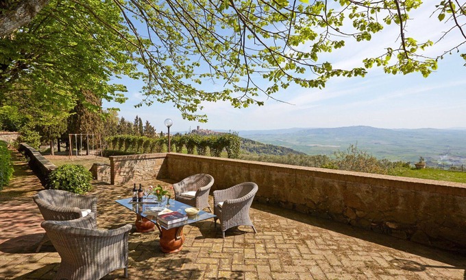Montecatini Val di Cecina Villa | Wonderful private villa for 20 guests with WIFI, private pool, TV, pets allowed and panoramic view