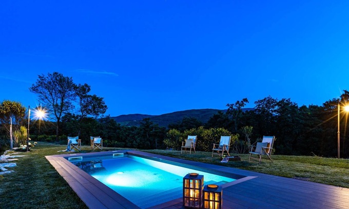 Radicondoli Villa | Wonderful private villa for 12 guests with WIFI, private pool, A/C, TV and veranda