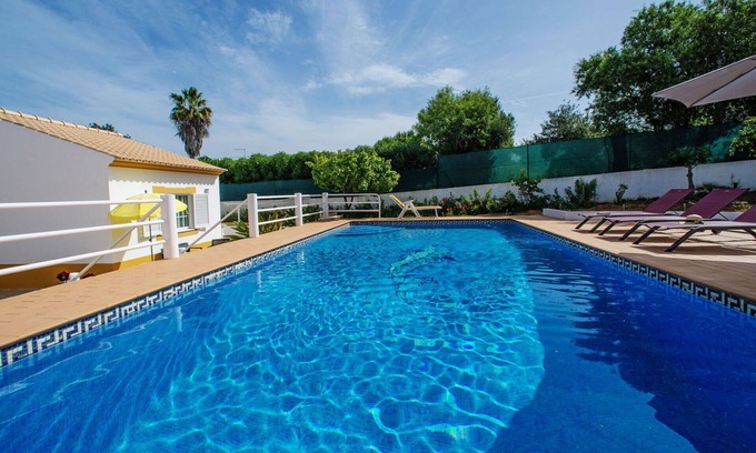 Cerro Grande House | Wonderful private villa for 4 people with WIFI, A/C, private pool, TV and terrace