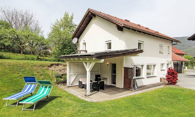 Flaurling House | Wonderful private villa for 2 people with TV, terrace and parking
