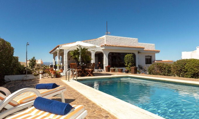 Peniscola House | Wonderful private villa for 6 people with WIFI, private pool, A/C, TV and terrace
