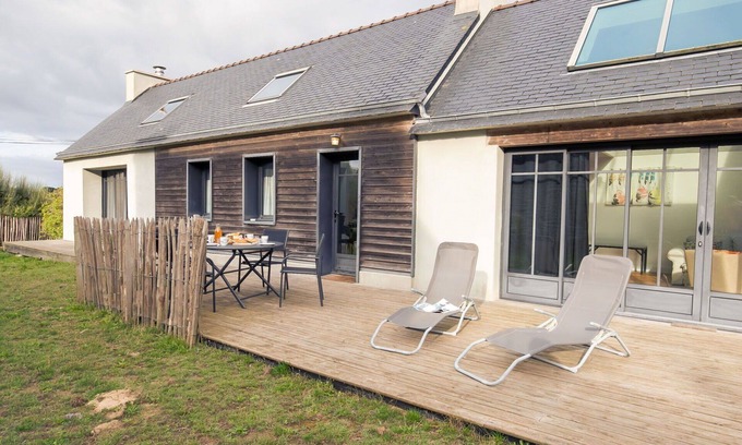 Kerlouet House | Wonderful private villa for 5 people with WIFI, TV and terrace