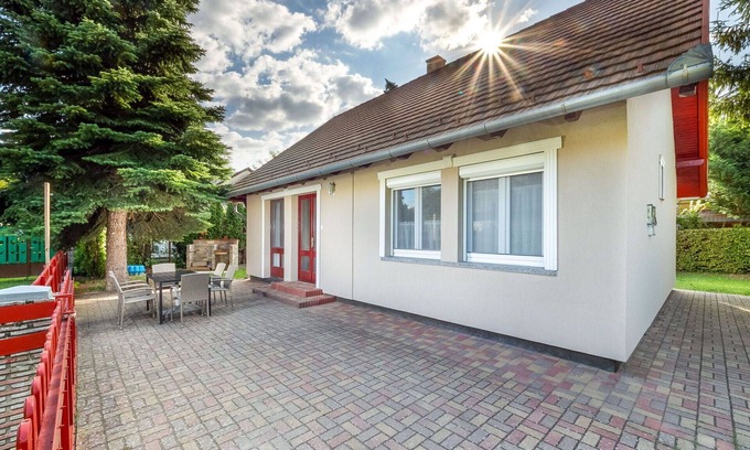 Balatonmariafurdo House | Wonderful private villa for 6 guests with TV and terrace