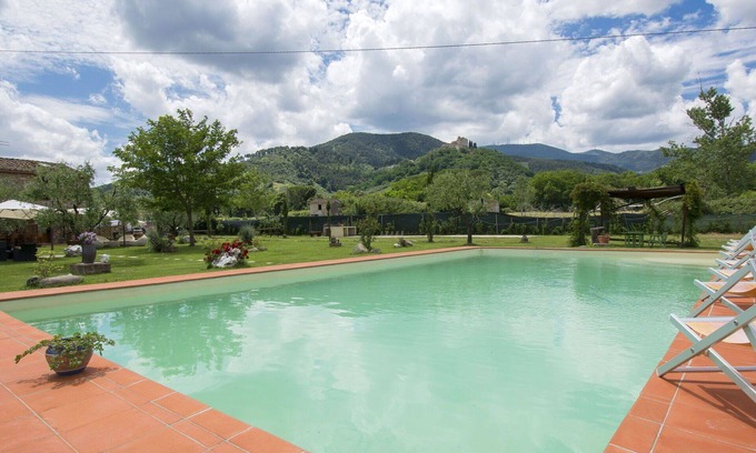 Cascine-La Croce Villa | Wonderful private villa with WIFI, private pool, A/C, TV, patio, pets allowed and parking