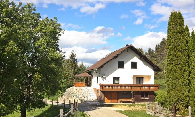 Ebenthal in Kaernten House | Wonderful private villa for 6 guests with WIFI, TV, patio and panoramic view