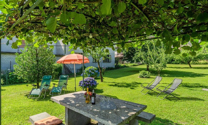 Piantedo House | Wonderful private villa for 5 guests with WIFI, TV, patio, pets allowed and parking