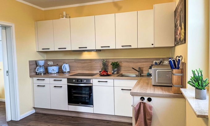Wismar House | Wonderful private villa for 4 people with WIFI, TV, patio and parking