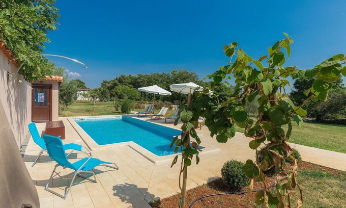 Filipana House | Wonderful private villa with A/C, private pool, WIFI, TV, terrace, pets allowed and parking