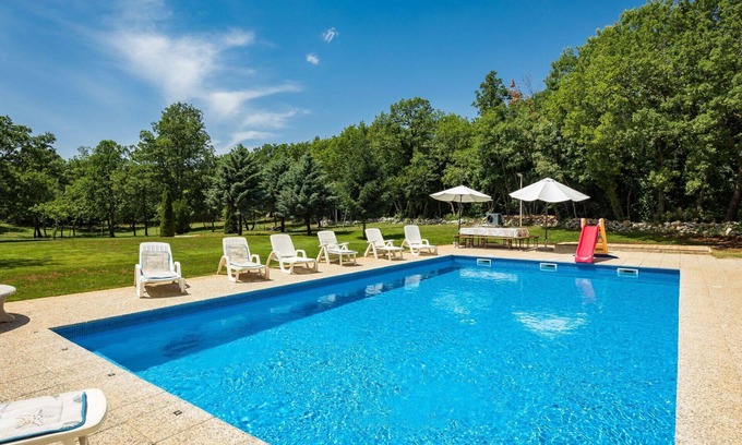 Strmac House | Wonderful private villa for 14 people with private pool, A/C, WIFI, terrace and parking