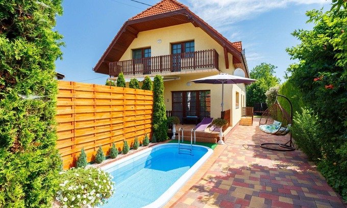 Balatonkiliti House | Wonderful private villa for 10 people with A/C, WIFI, private pool, TV, patio and parking