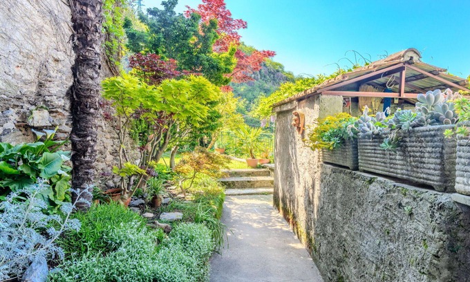 Dervio House | Wonderful private villa for 8 guests with WIFI, TV, patio, pets allowed, panoramic view and park.