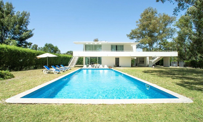Penina House | Wonderful private villa for 6 guests with A/C, private pool, WIFI, TV and terrace