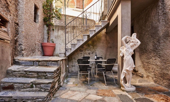 Naggio House | Wonderful villa for 4 people with WIFI, A/C, TV, terrace, pets allowed and parking