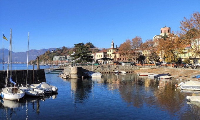 Laveno House | Wonderful villa for 5 people with WIFI, TV, terrace, pets allowed and parking