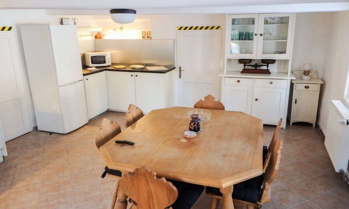 Stozec House | Wonderful villa for 6 guests with TV, patio, pets allowed and parking