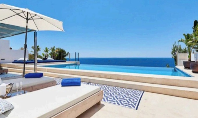 Roca Llisa Villa | Wonderful villa with infinity pool and incredible views and perfect location.