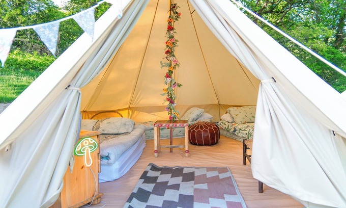 Abergele Cabin | Wood Cabin & 4 Large Bell Tents - Hapus Hideaway