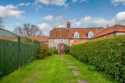 Market Rasen House | Woodbine Cottage
