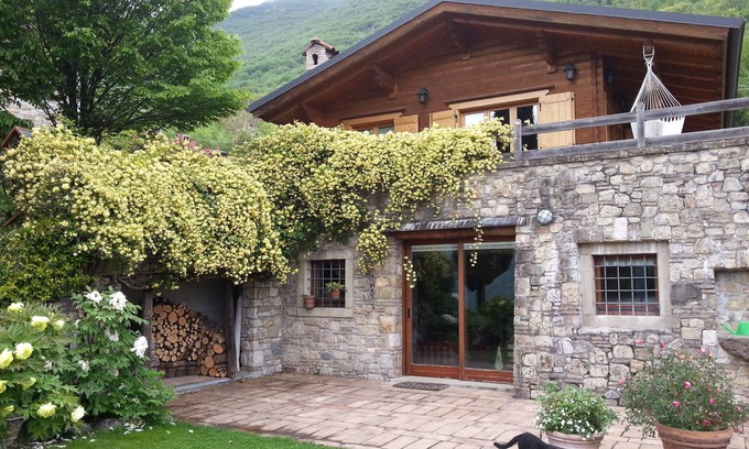 Ranzanico Ski Chalet | Woodden chalet panoramico