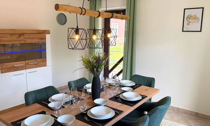 Heidelberg Apartment | Wooden art & feeling of home in Seiffen, apartment for 6 p.