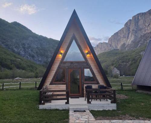 Savnik House | Wooden cottages KONAK