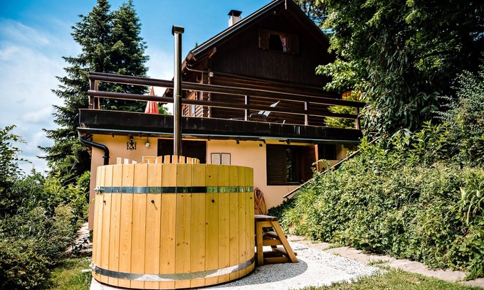 Kamnik Cottage | Wooden Forest villa- hot tube, sauna, nature!