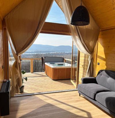 Zebegeny Apartment | Woodie Zebegény
