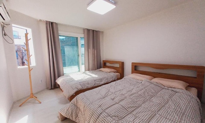 Gwanak-gu Apartment | Woodland Apartment - For foreigners only