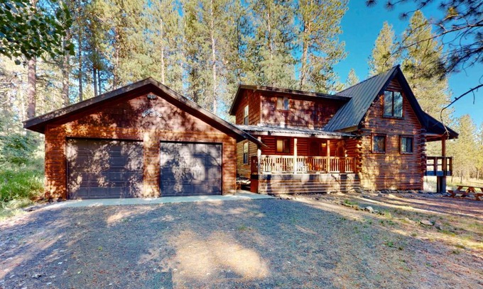 New Meadows House | Woodland Chalet