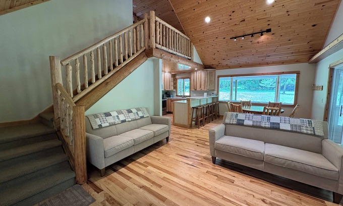 Thompsonville House | Woodland Escape with Stunning Riverfront Views