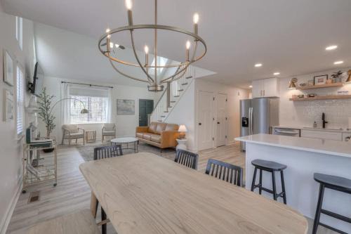 Kingston Springs House | Woodland Retreat - Modern Comfort Near Nashville