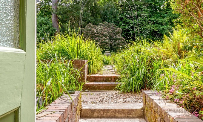 Deal Cottage | Woodlands By The Sea Cottage