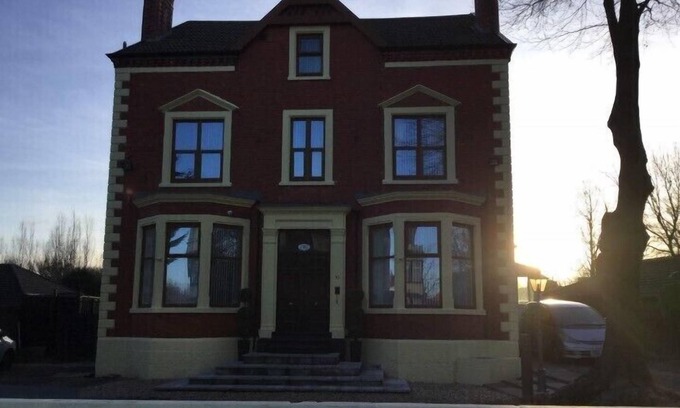 Crosby Bed & Breakfast | Woodlands Guest House