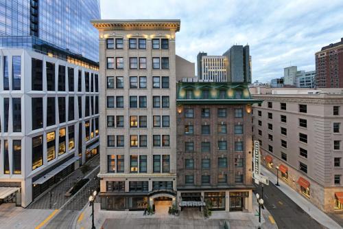 Downtown Portland Hotel | Woodlark Hotel Portland, a Tribute Portfolio Hotel