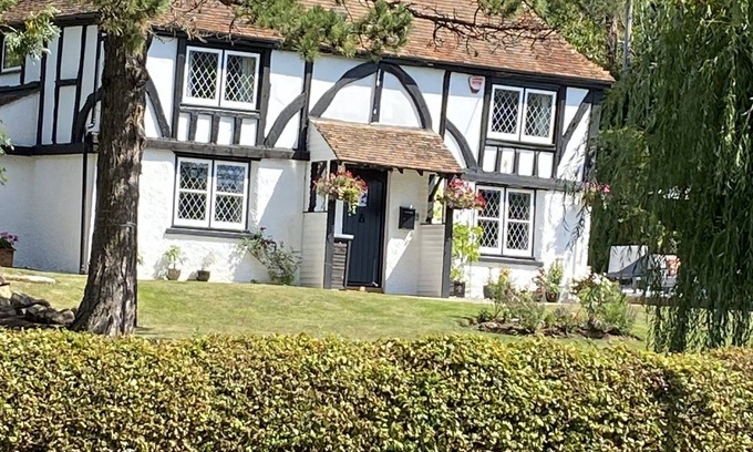 Blean House | Woodman's Cottage, Blean